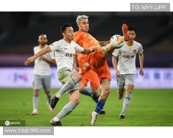 鲁能与上海申花激情对决直播全程回顾与精彩瞬间分析